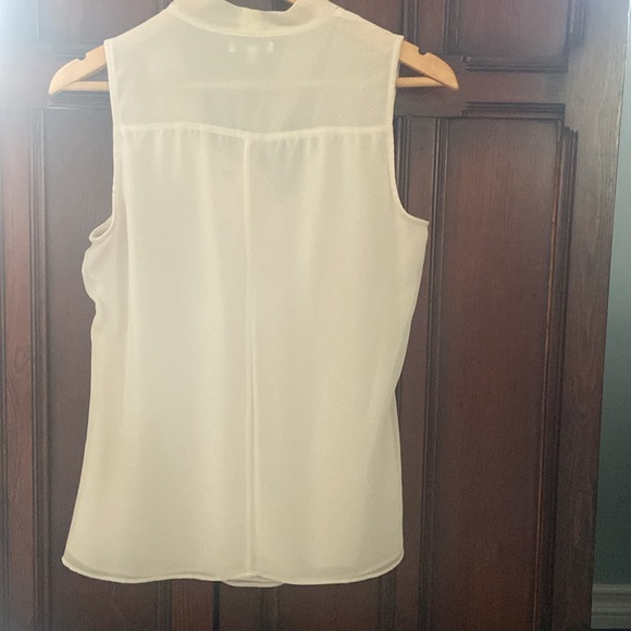 Gap size small blouse. - Picture 3 of 3